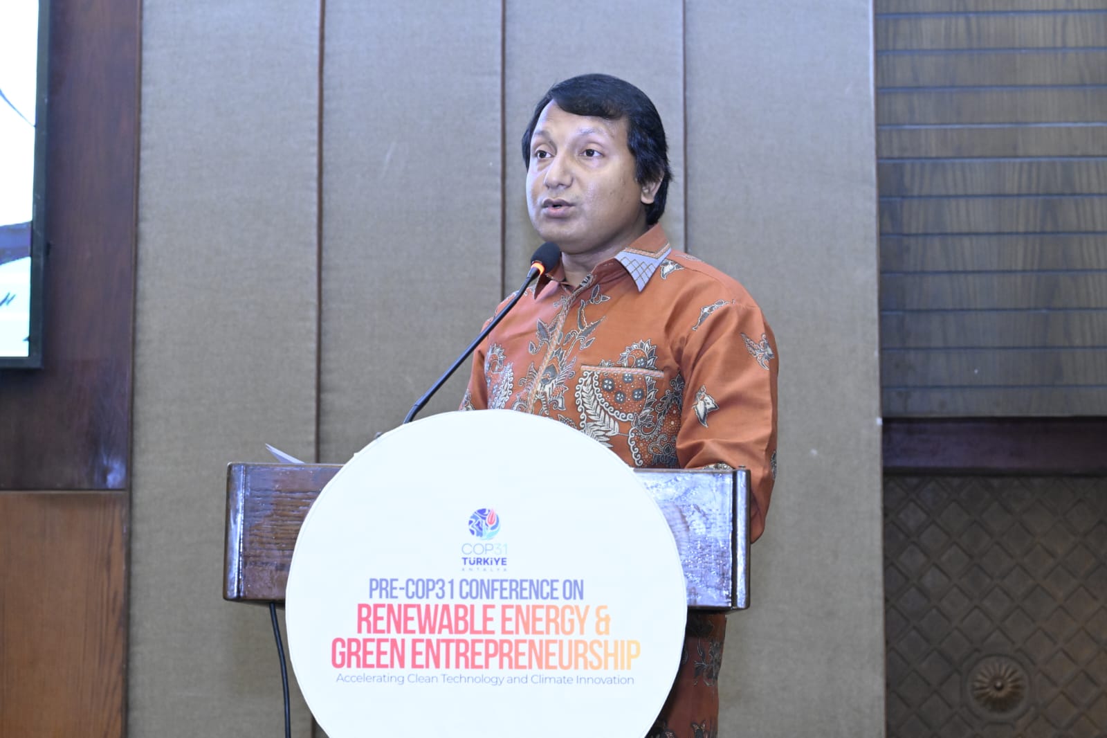 তরুণদের পরিবেশবান্ধব উদ্যোক্তা হিসেবে গড়ে তোলার তাগিদ